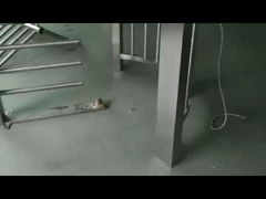 Entra ed esci dalla barriera per cancelli battenti pedonali elettronici a pilastro rotondo automatico