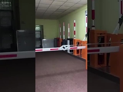 Porta di barriera con motore CA BG-102