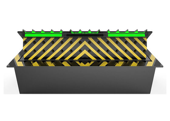 Altezza di elevazione idraulica di controllo di programmazione dello SpA dello stampo delle barriere della strada di sicurezza 500mm
