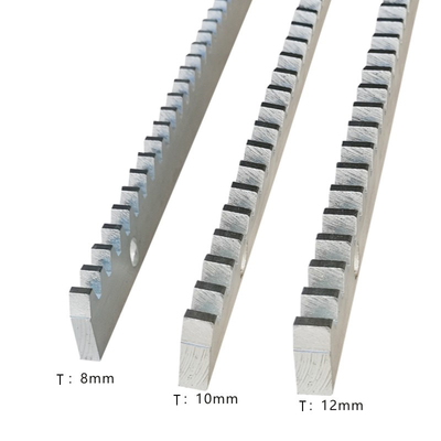Cremagliere in metallo e nylon per cancelli scorrevoli M4 per operatori automatici