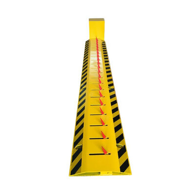 Sistema di controllo accessi con Tyre Killer retrattile completamente automatico con punte da 10 mm