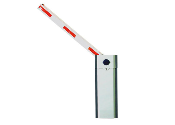 Barriera del cancello del parcheggio a motore a corrente alternata a 6 m con retro sul rilevamento degli ostacoli per i sistemi di pedaggio